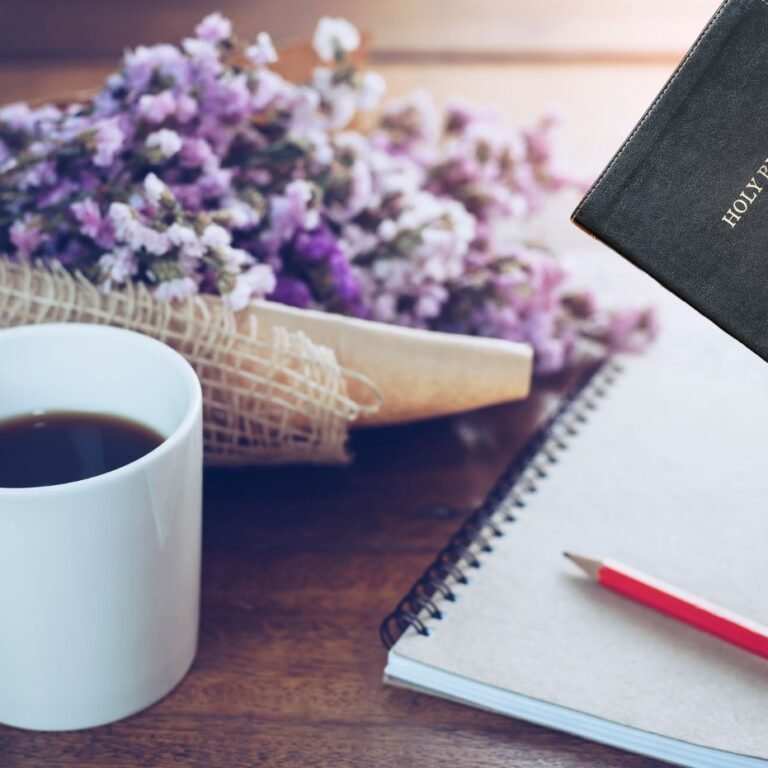 Best 30-Day Devotional for Powerful Daily Devotions